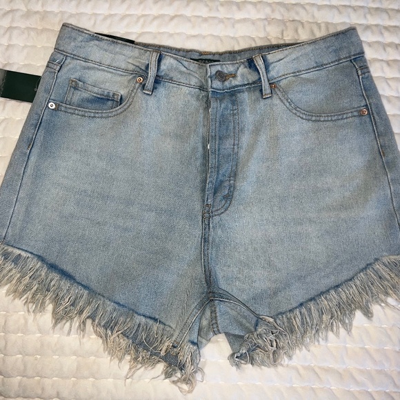 Ripped Jeans shorts - Picture 1 of 4